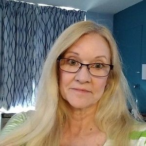 Meet your Posher, Jeanie